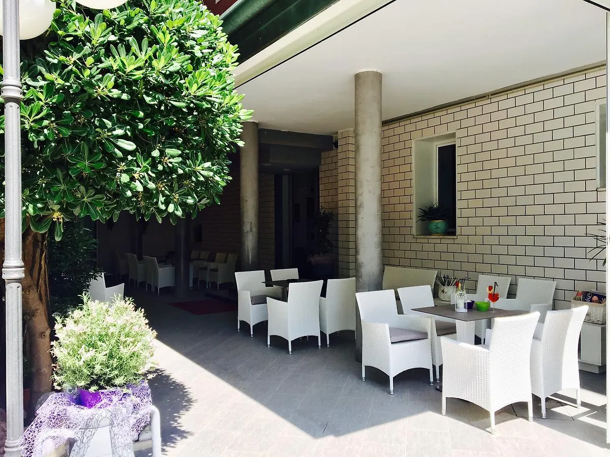 Hotel Della Motta Bellaria-Igea Marina 3*,  Italy